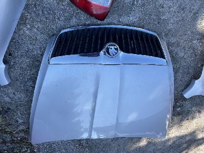 Přední kapota, světla, blatníky, nárazník na Škoda Octavia II facelift