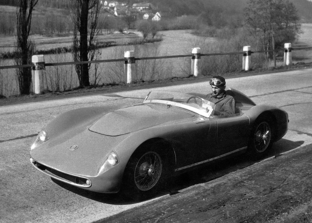 &Scaron;koda 1100 OHC (1. d&iacute;l) &ndash; Lamin&aacute;tov&yacute; expres