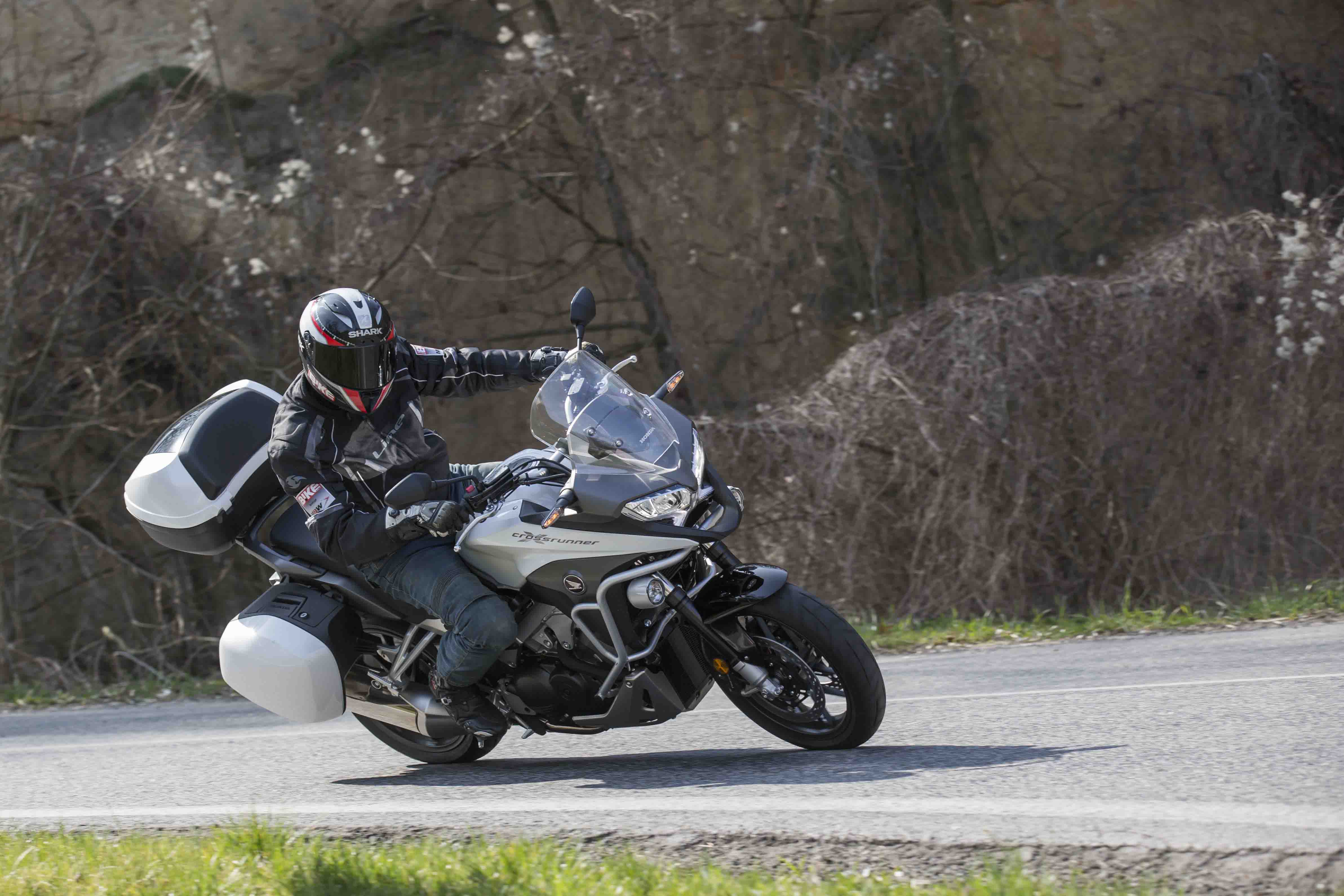 TEST: Honda VFR800X Crossrunner