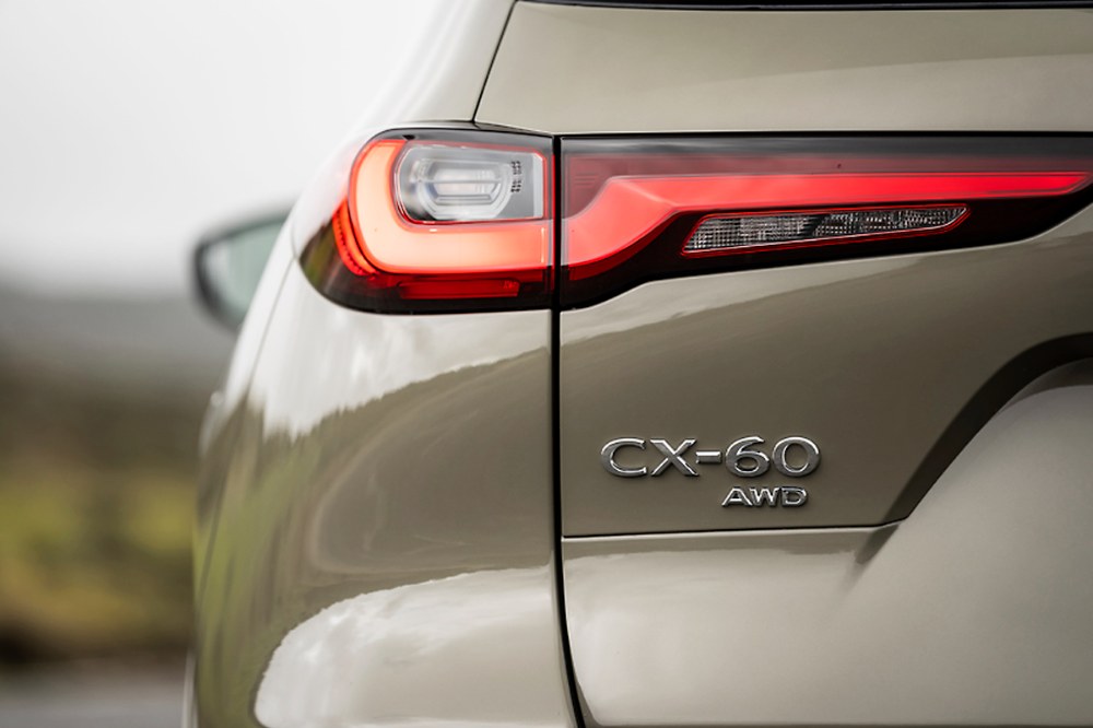Mazda CX-60 2025 &ndash; Co oko nevid&iacute;&hellip;