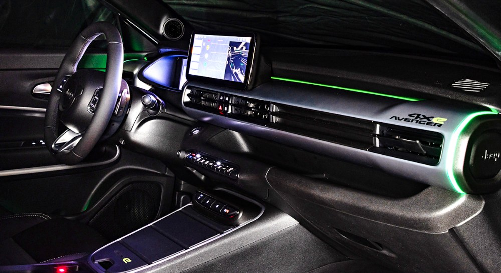 Jeep Avenger 4xe &ndash; Konečně do ter&eacute;nu!