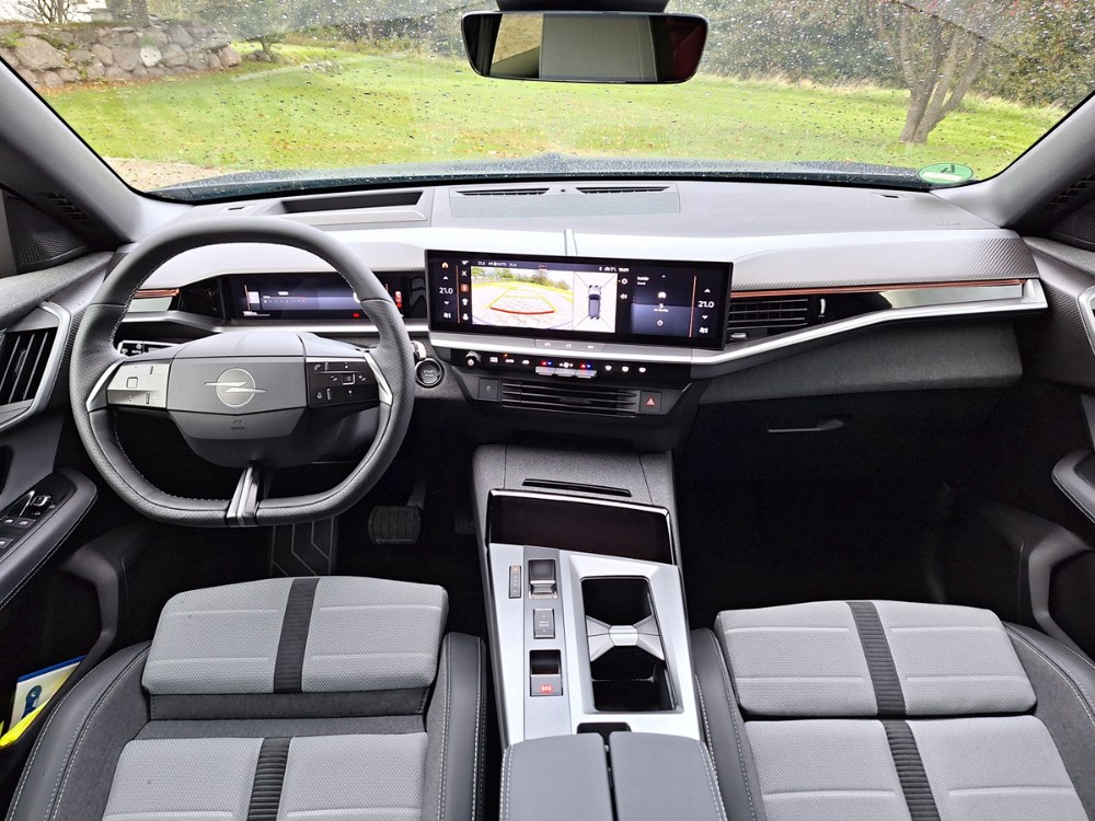 Opel Grandland &ndash; Autobahn Proof